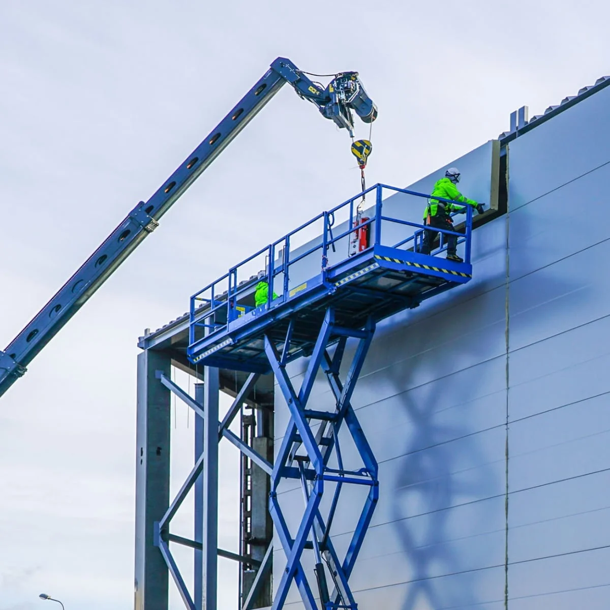 Scissor Lift Rental in Scotland, UK Scissor Lift Rental in Scotland, UK